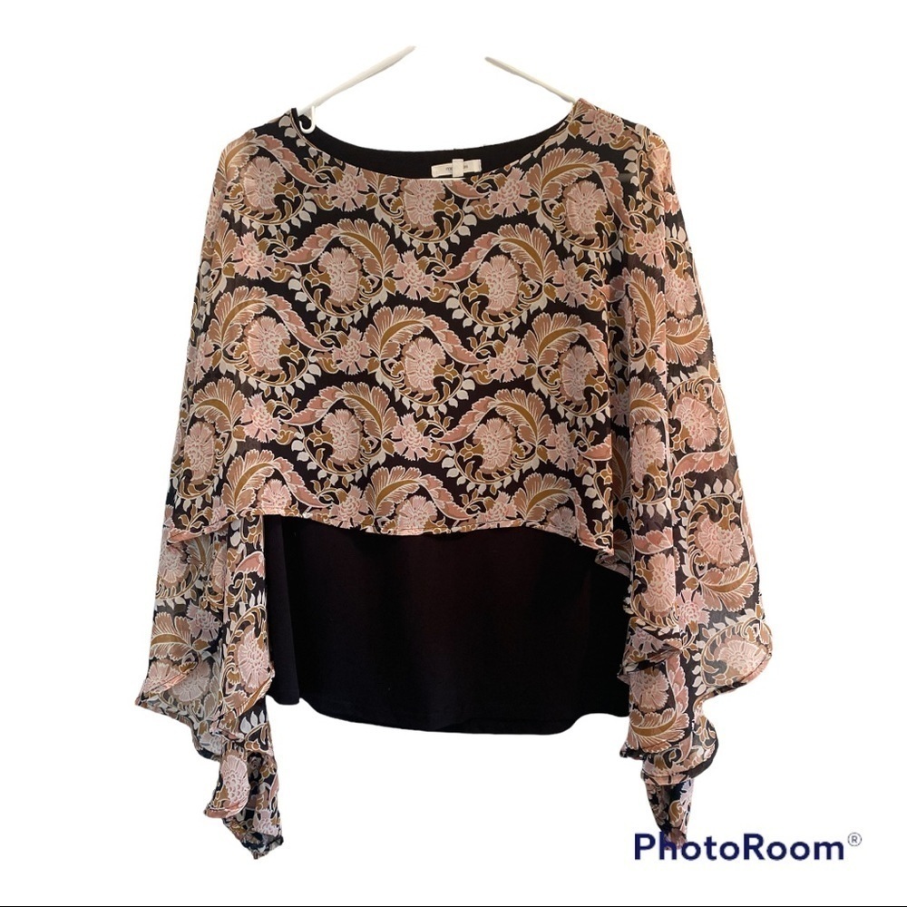 Maurices Floral Blouse Womens Medium Pink Carnations, Black Shell, Elegant Top